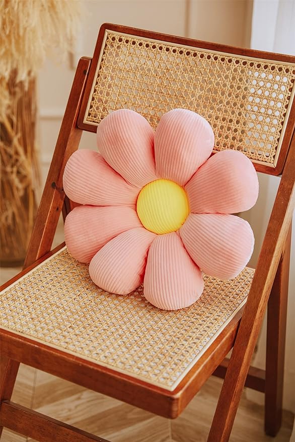 Lazy Daisy Throw Pillow